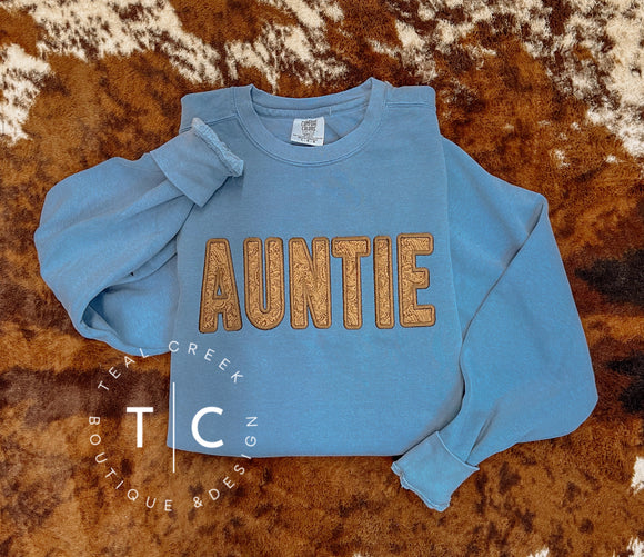 Auntie tooled sweatshirt (blue jean)