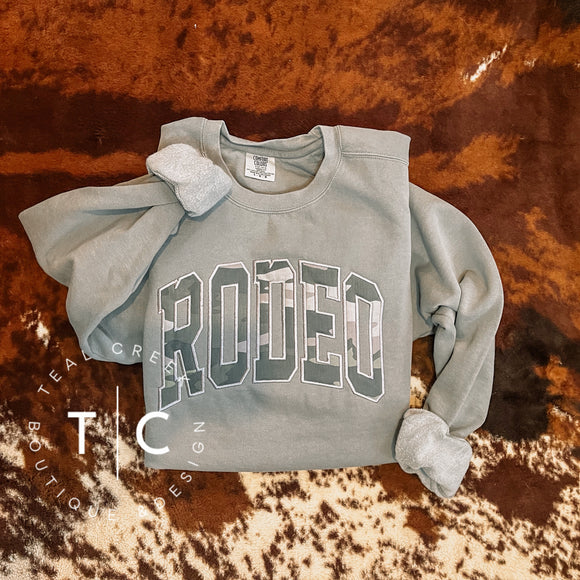 Rodeo (camo) sweatshirt